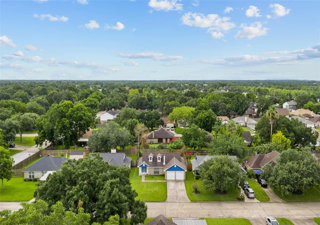 23rd image of 3105 Wood Fox Dr, Alvin, TX 77511 | MLS# 84640498