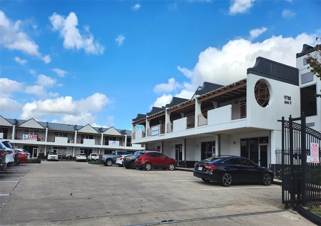 Photo 3 of Condo for sale at 9788 Clarewood Dr #110, Houston, TX 77036 | MLS# 5216989 | Listing updated on 2026-08-21