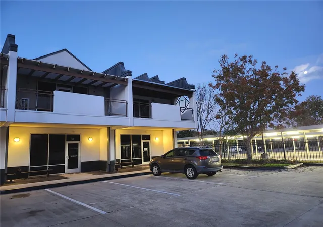 2nd image of 9788 Clarewood Dr, Houston, TX 77036