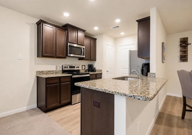 Photo 4 of Single family home for sale at 1219 Paradise Found Dr, Rosharon, TX 77583 | MLS# 60771740 | Listing updated on 2026-08-29