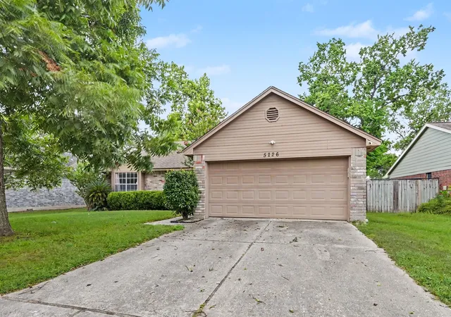 Photo 1 of Single family home for sale at 5226 Clarkston Ln, Spring, TX 77379 | MLS# 15168254 | Listing updated on 2026-09-09