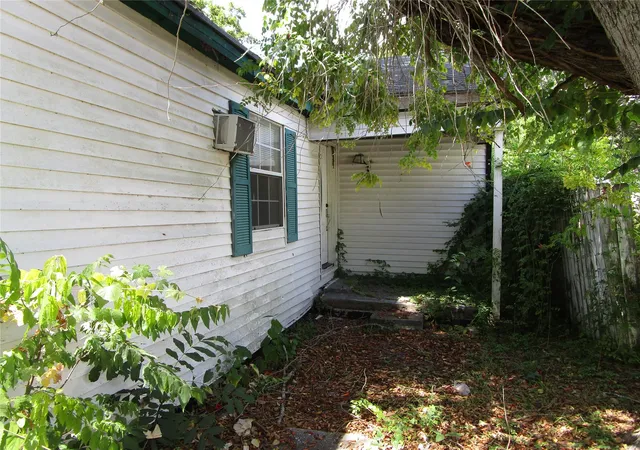 Photo 3 of Sale Pending at 1306 Pershing St, Baytown, TX 77520 | MLS# 65846422 | Listing updated on 2026-09-16