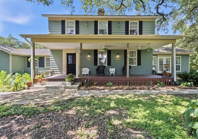 Photo 3 of Single family home for sale at 6998 Commander Roland Dr, Hitchcock, TX 77563 | MLS# 74755338 | Listing updated on 2026-09-18