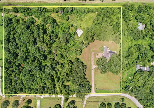 48th image of 6998 Commander Roland Dr, Hitchcock, TX 77563 | MLS# 74755338