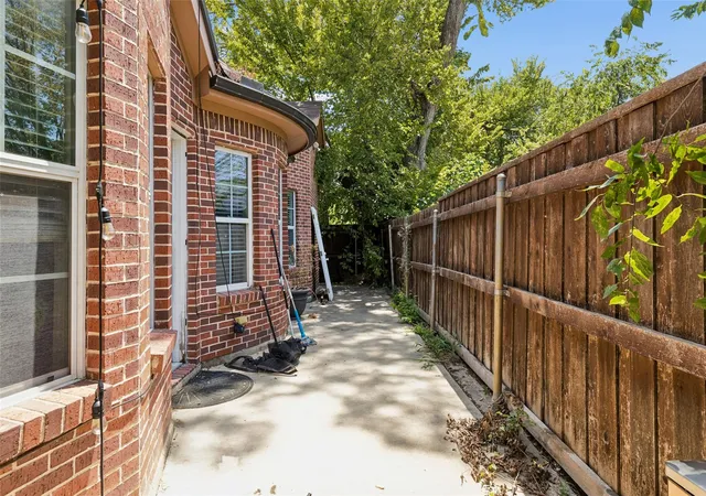 50th image of 922 Bayonne St, Dallas, TX 75212 | MLS# 81150225