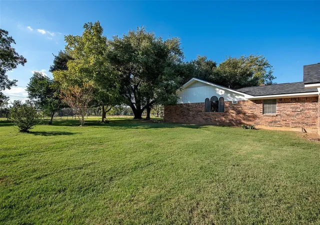 Photo 6 of Sale Pending at 7514 Fm 977 W, Normangee, TX 77871 | MLS# 83887832 | Listing updated on 2026-08-16