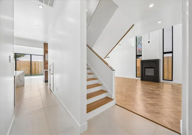 3rd image of 2218 Gostick St, Houston, TX 77008 | MLS# 88084816
