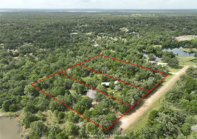 23rd image of 406 E Lois Ln, Somerville, TX 77879 | MLS# 32192726