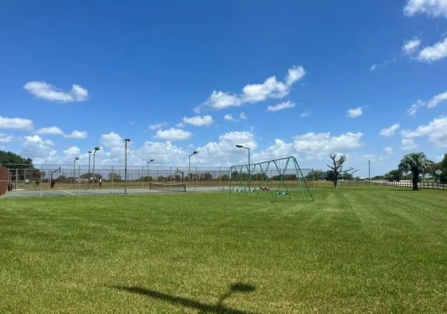 16th image of 1131 Bronco Trl, Angleton, TX 77515 | MLS# 75580105