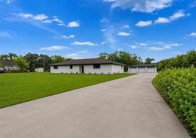 Photo 3 of Sale Pending at 301 N Pecan Dr, Texas City, TX 77591 | MLS# 24245048 | Listing updated on 2026-09-01