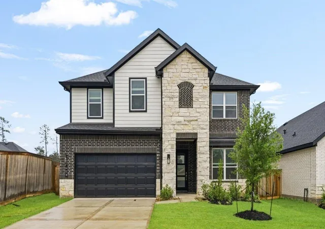 Photo 1 of Single family home for sale at 428 Summerset Landing Ct, Conroe, TX 77304 | MLS# 91199540 | Listing updated on 2026-09-08