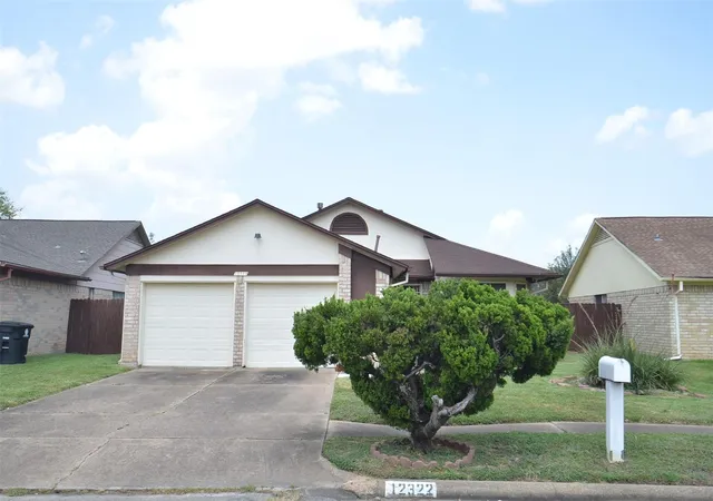 2nd image of 12322 Tambourine Dr, Stafford, TX 77477 | MLS# 97496512
