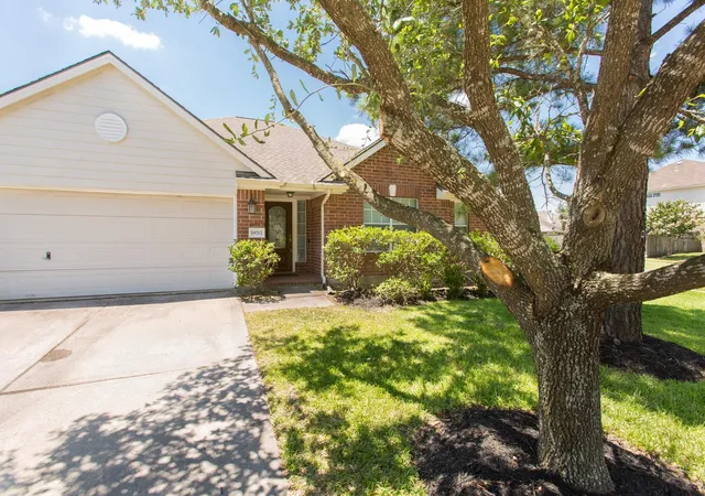 2nd image of 19702 Fawns Crossing Dr, Tomball, TX 77375 | MLS# 26006686