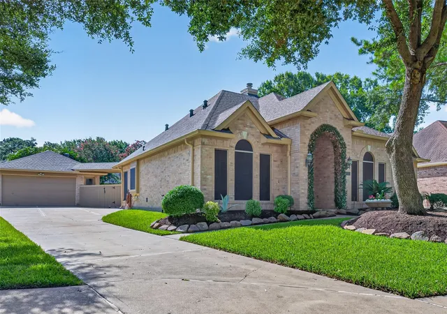 Photo 2 of Single family home for sale at 16311 Drystone Ln, Houston, TX 77095 | MLS# 89397241 | Listing updated on 2026-09-19