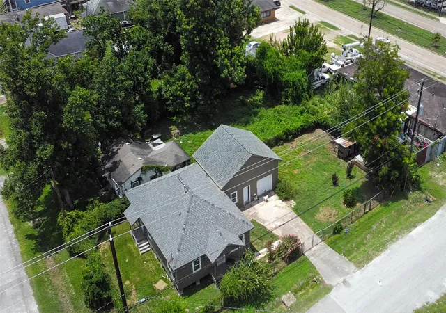 1st image of 4301 Russell St, Houston, TX 77026 | MLS# 10208392