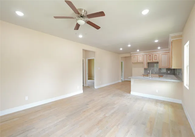 2nd image of 4301 Russell St, Houston, TX 77026 | MLS# 10208392
