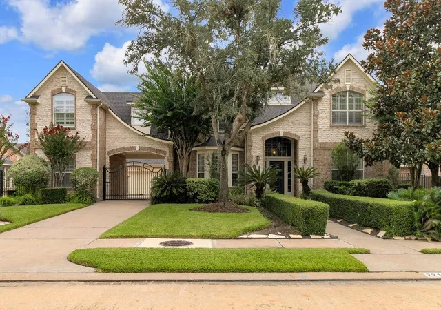 Photo 1 of Single family home for sale at 22118 Oakcreek Holw Ln, Katy, TX 77450 | MLS# 21365467 | Listing updated on 2026-10-10