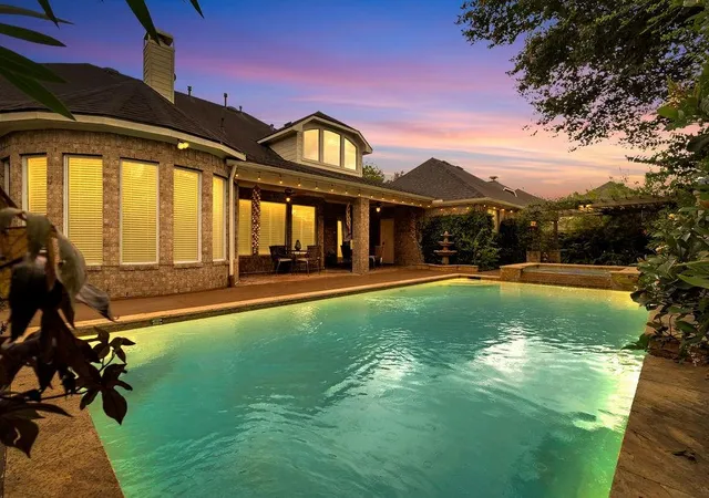 Photo 2 of Single family home for sale at 22118 Oakcreek Holw Ln, Katy, TX 77450 | MLS# 21365467 | Listing updated on 2026-10-10