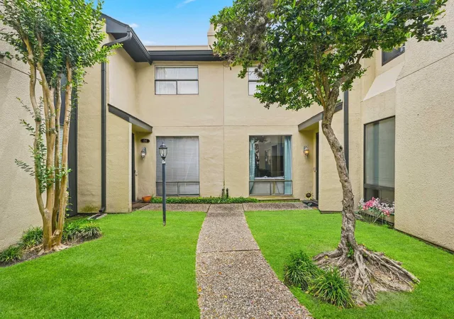 3rd image of 1116 Bering Dr #25, Houston, TX 77057 | MLS# 85606044