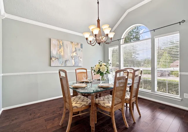 Photo 3 of Single family home for sale at 101 Lakeside Dr, Conroe, TX 77356 | MLS# 44242047 | Listing updated on 2026-09-19