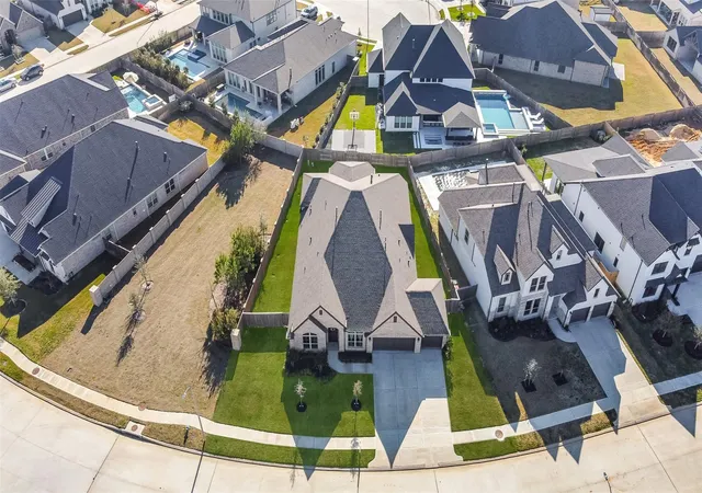 2nd image of 21007 Preakness Stakes Trl, Tomball, TX 77377 | MLS# 85912915