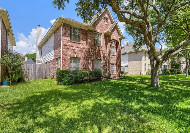 Photo 2 of Single family home for sale at 2513 La Rochelle Ct, Seabrook, TX 77586 | MLS# 50906112 | Listing updated on 2026-08-12