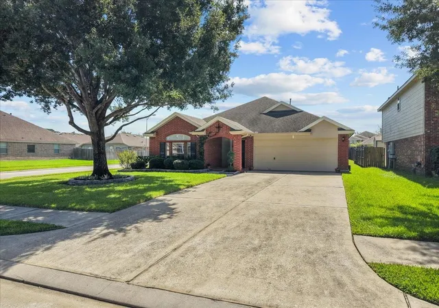 Photo 3 of Single family home for sale at 15022 Sierra Ridge Dr, Humble, TX 77396 | MLS# 83084024 | Listing updated on 2026-09-19
