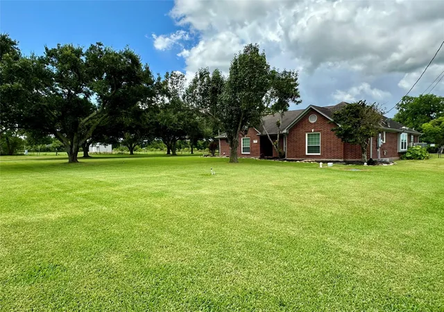 Photo 3 of Single family home for sale at 1614 Ave Q, Santa Fe, TX 77510 | MLS# 49136805 | Listing updated on 2026-08-13
