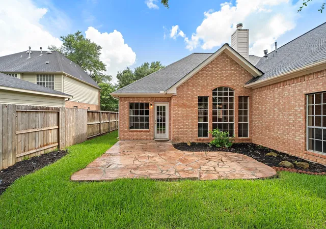 32nd image of 7319 Emerald Glen Dr, Sugar Land, TX 77479 | MLS# 69713337