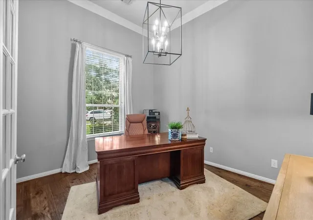 3rd image of 904 Cozy Hollow Ct, Friendswood, TX 77546 | MLS# 50290255