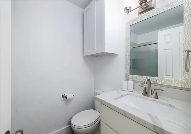 Photo 22 of Single family home for sale at 29 N Wavy Oak Cir, Spring, TX 77381 | MLS# 54447518 | Listing updated on 2026-09-11