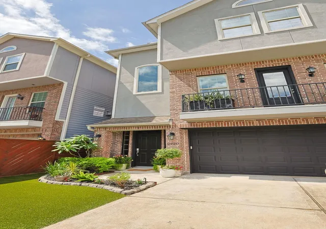 4th image of 2220 Stuart St, Houston, TX 77004 | MLS# 83852799