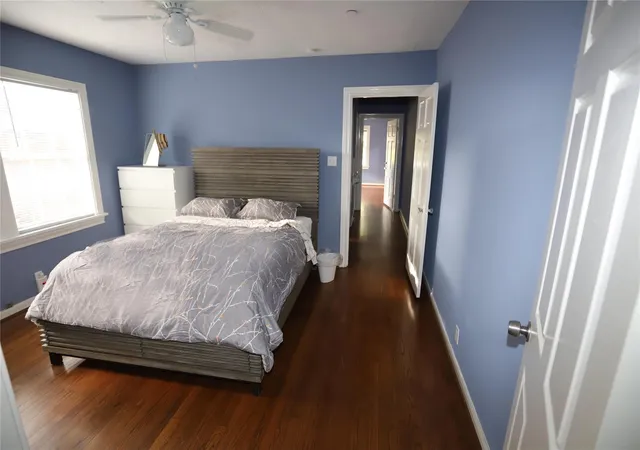 Photo 3 of Single family home for sale at 4912 Bellaire Blvd, Bellaire, TX 77401 | MLS# 95203739 | Listing updated on 2026-08-21