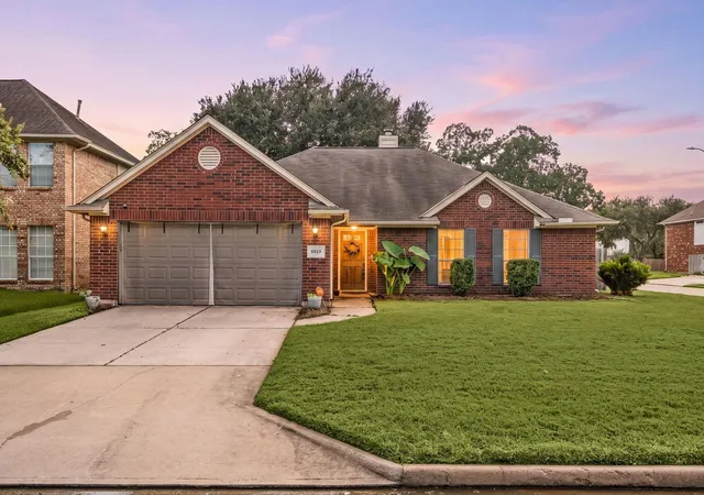 Photo 4 of Sale Pending at 6023 S Trafalgar Ct, Katy, TX 77449 | MLS# 2706005 | Listing updated on 2026-09-17