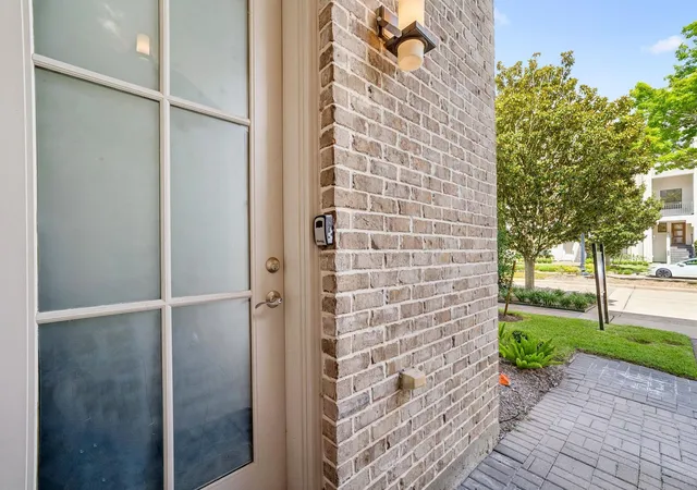Photo 3 of Sale Pending at 1416 Lake Pointe Pkwy, Sugar Land, TX 77478 | MLS# 85904102 | Listing updated on 2026-10-07