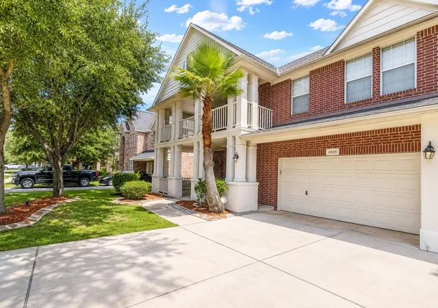 Photo 4 of Single family home for sale at 6818 Russelfield Ln, Houston, TX 77049 | MLS# 7655128 | Listing updated on 2026-08-12