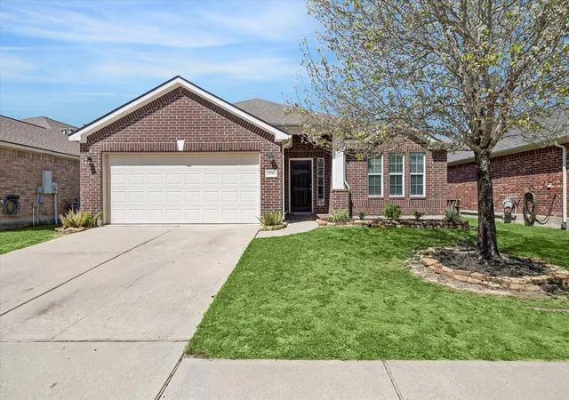 Photo 1 of Sale Pending at 21583 Kings Bnd Dr, Kingwood, TX 77339 | MLS# 79888795 | Listing updated on 2026-09-17