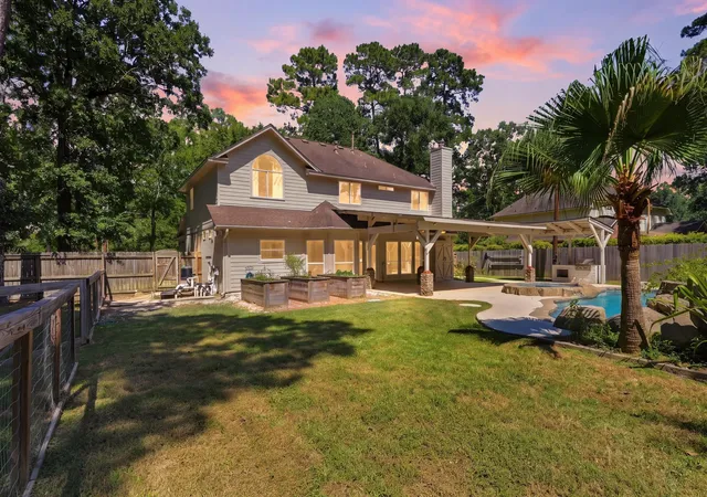 Photo 2 of Sale Pending at 2406 Carriage Lamp Ln, Conroe, TX 77384 | MLS# 34401786 | Listing updated on 2026-09-05