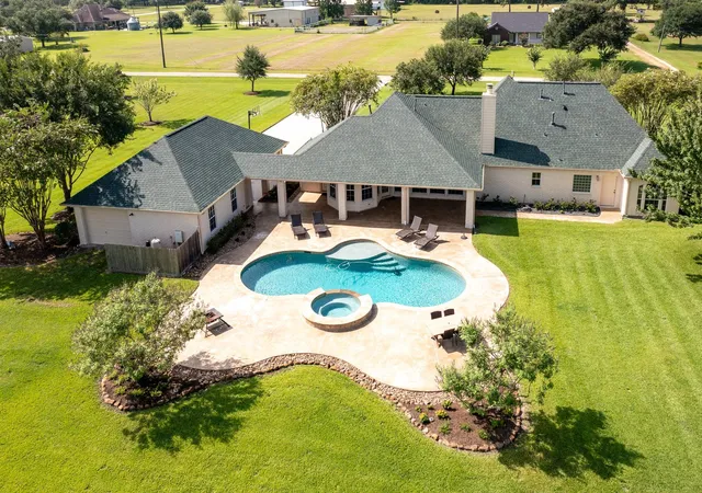 image of 1030 Lillian Ln, Crosby, TX 77532 | MLS# 54834258