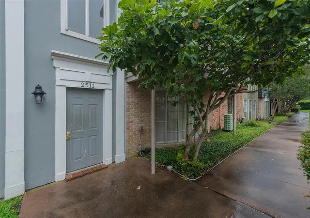 1st image of 2511 Marilee Ln #1, Houston, TX 77057 | MLS# 76383312