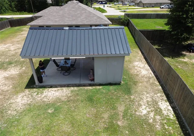 Photo 3 of Single family home for sale at 811 Republic Rd, New Caney, TX 77357 | MLS# 28156478 | Listing updated on 2026-09-19