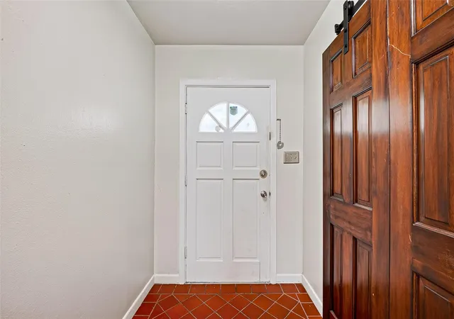 Photo 3 of Single family home for sale at 802 W Sterling St, Baytown, TX 77520 | MLS# 40343194 | Listing updated on 2026-10-10