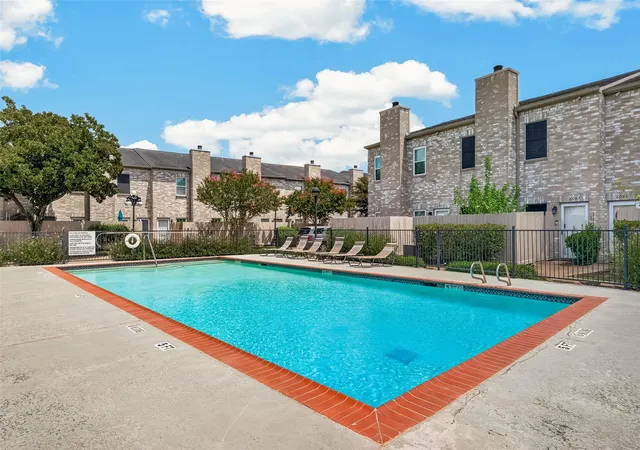 3rd image of 8091 El Mundo St, Houston, TX 77054