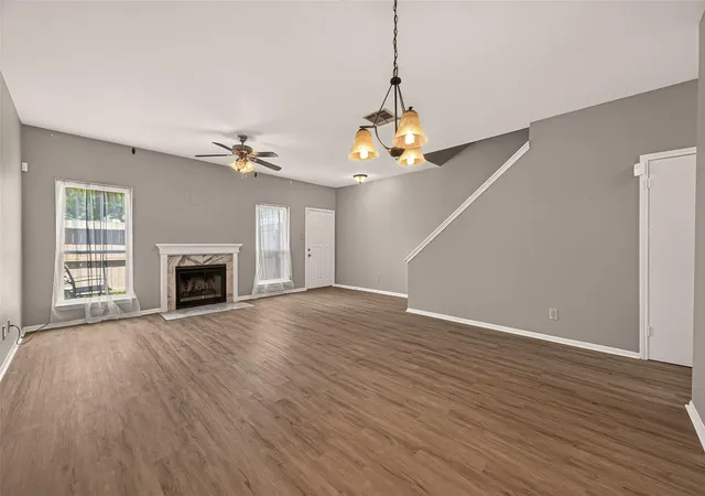 4th image of 8091 El Mundo St, Houston, TX 77054
