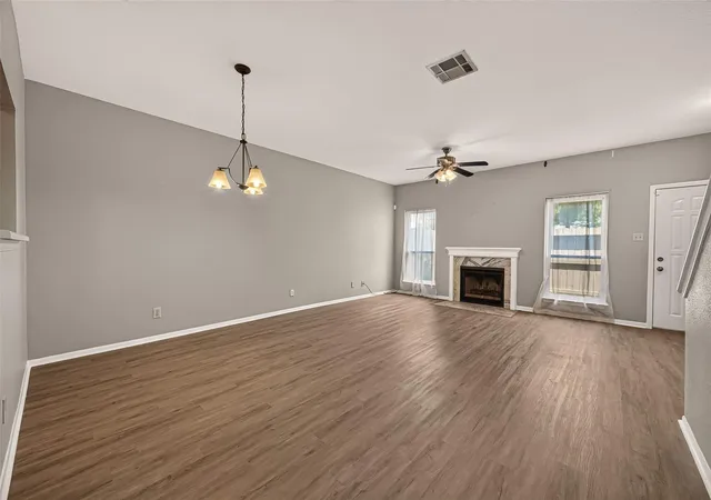 5th image of 8091 El Mundo St, Houston, TX 77054