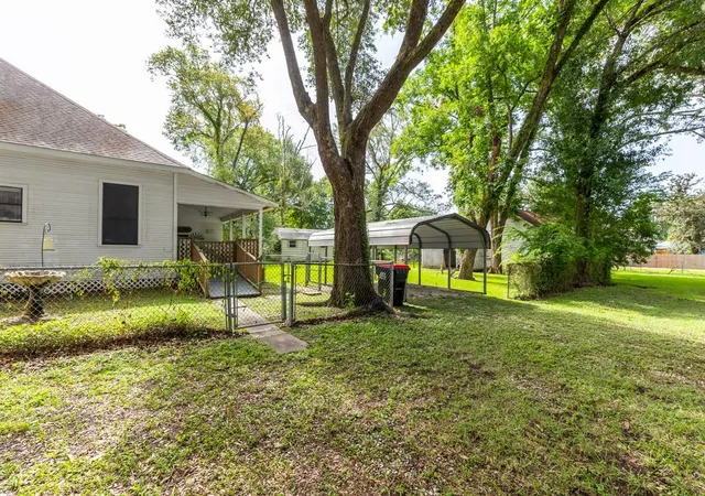 33rd image of 385 W Cora Lee St, Sour Lake, TX 77659 | MLS# 63988838