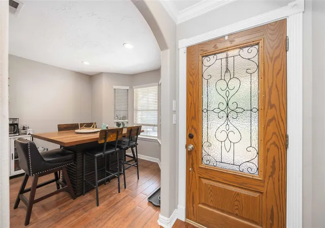 Photo 3 of Single family home for sale at 507 Shore Acres Blvd, La Porte, TX 77571 | MLS# 26032245 | Listing updated on 2026-08-31