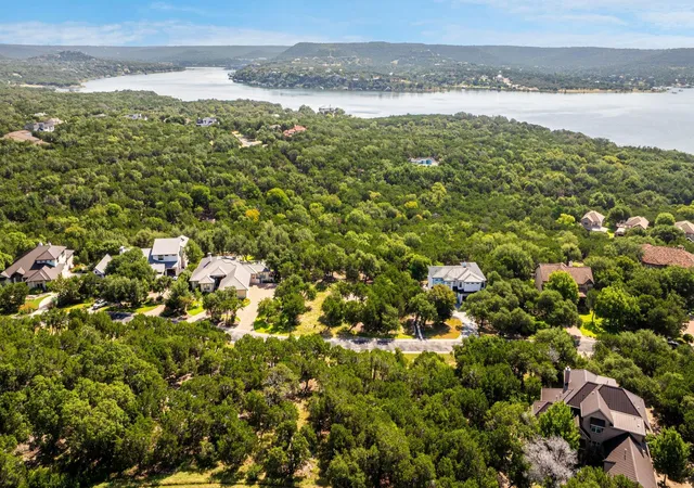 3rd image of 17604 Regatta View Dr Dr, Jonestown, TX 78645 | MLS# 56560797
