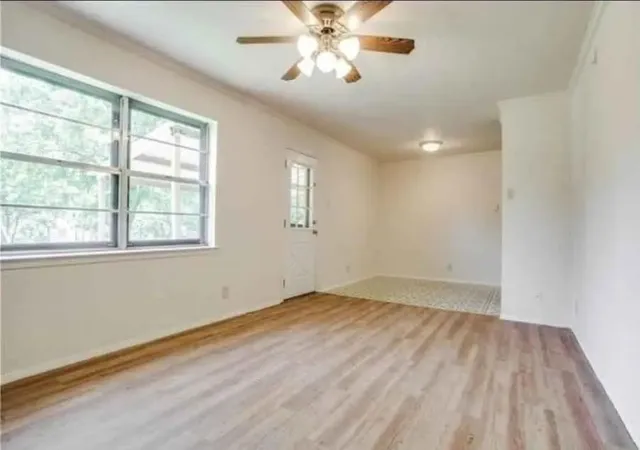 4th image of 11204 Erich Dr, Balch Springs, TX 75180 | MLS# 26339267
