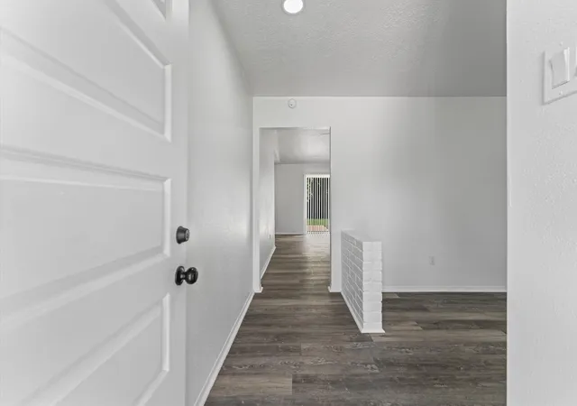 2nd image of 5403 Tavenor Ln, Houston, TX 77048 | MLS# 26892193